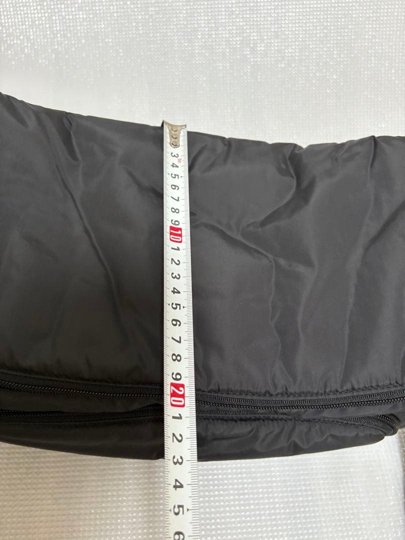 【未使用】SSOOOK スリングバッグ Mサイズ (左)黒