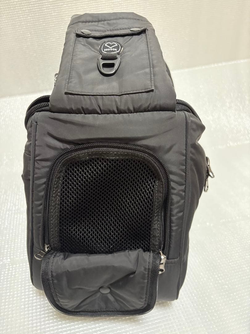 【未使用】SSOOOK スリングバッグ Mサイズ (左)黒