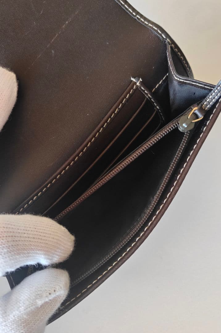 mon【未使用】GUCCI 二つ折り財布 GG柄 PVC ブラウン