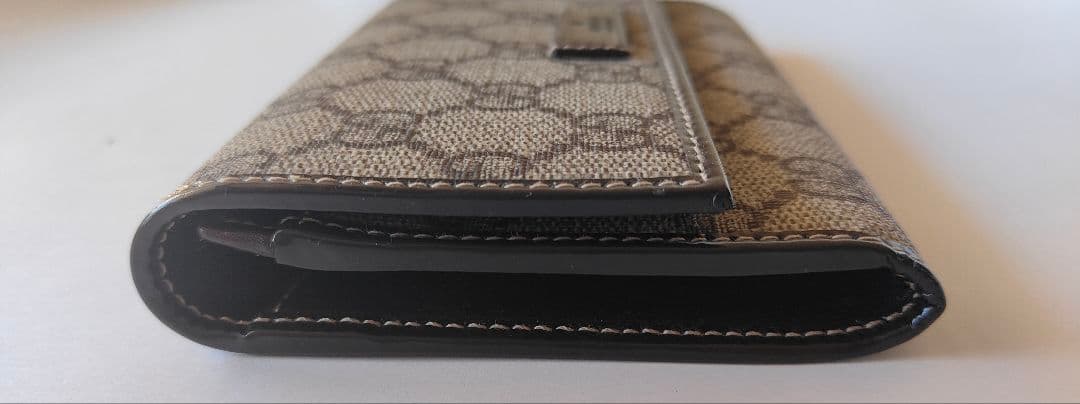 mon【未使用】GUCCI 二つ折り財布 GG柄 PVC ブラウン