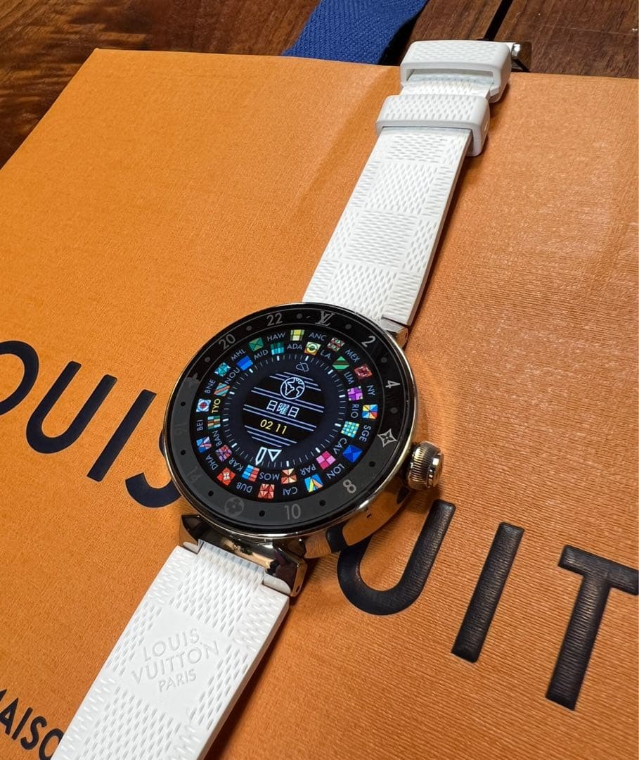 新バッテリー交換・希少美品‼️LOUIS VUITTONタンブールホライゾンV2