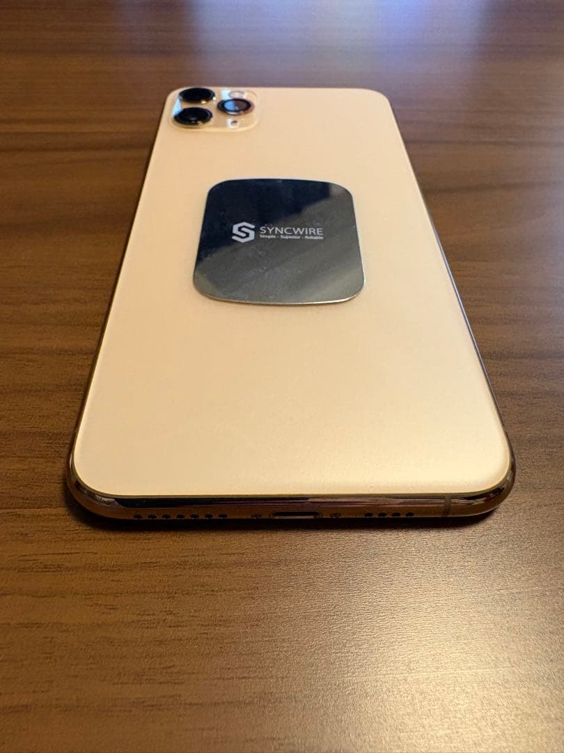 【イブ】iPhone11promax ゴールド　64gb