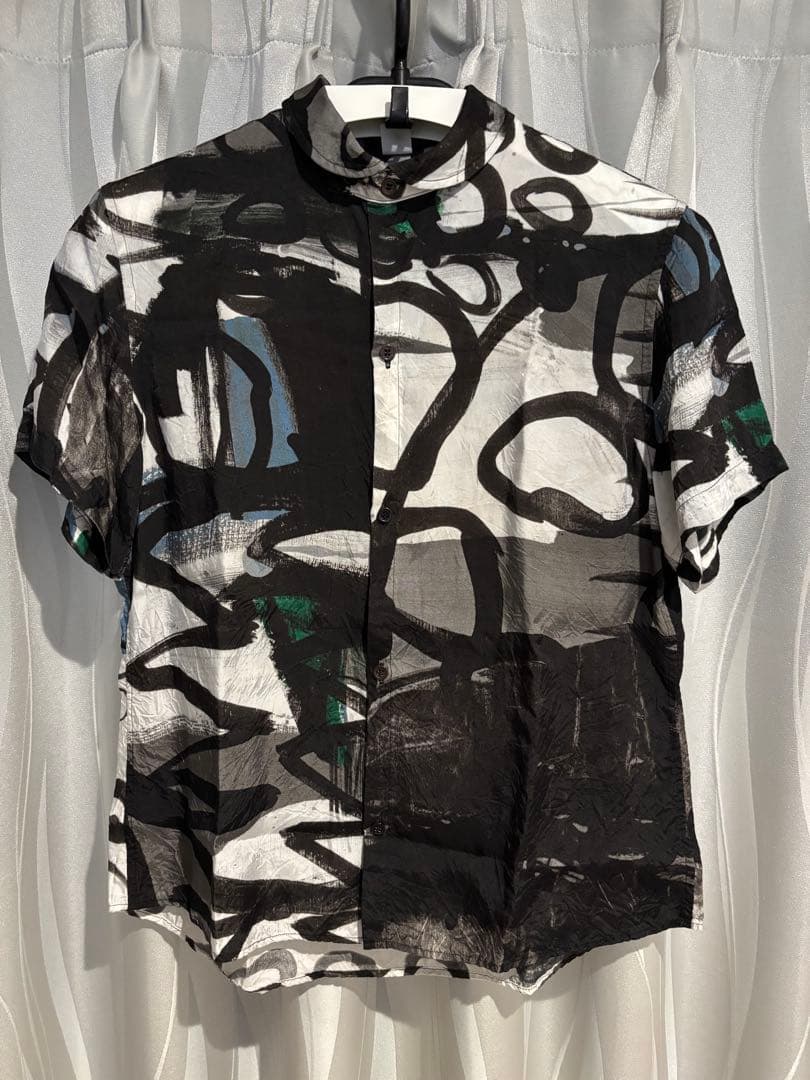 y's ワイズ　抽象デザイン 半袖シャツ キュプラ 100%