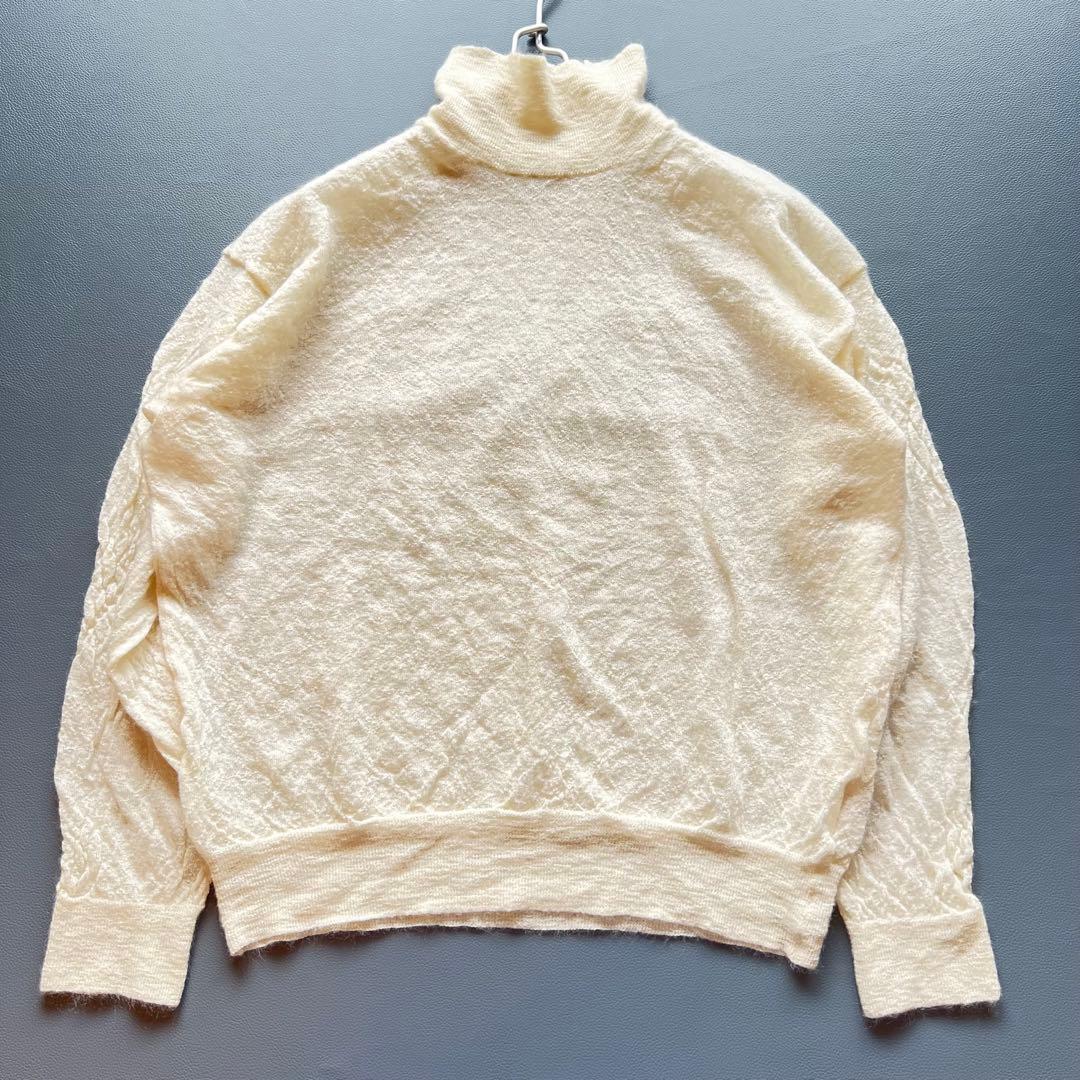 美品✨オーラリー　モヘヤ100 ニット　タートルネック　ハイネック　ベージュ