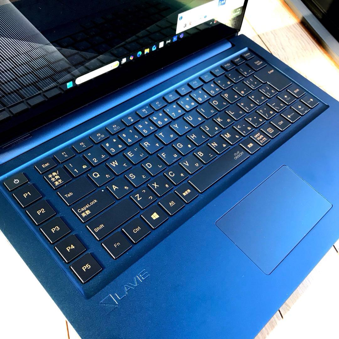 美品LaVieVEGA LV750/R【有機ELUltraHD4Kディスプレイ】