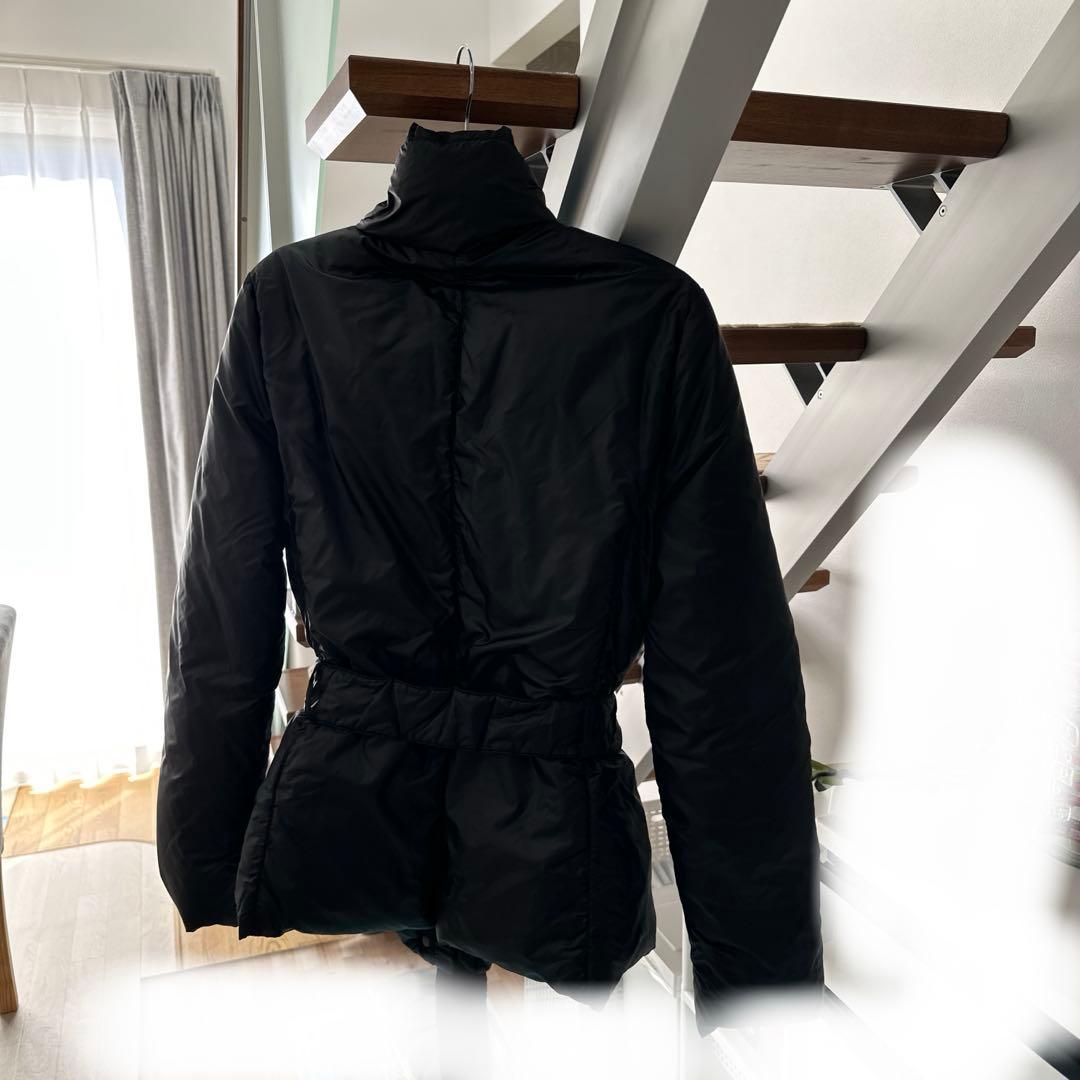 Salvatore Ferragamo ブラックダウンジャケット 42