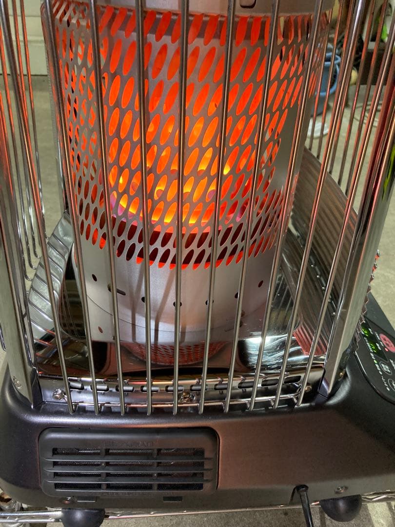 【送料無料！】業務用ストーブ　ダイニチブルーヒーターFM-102F ㉘