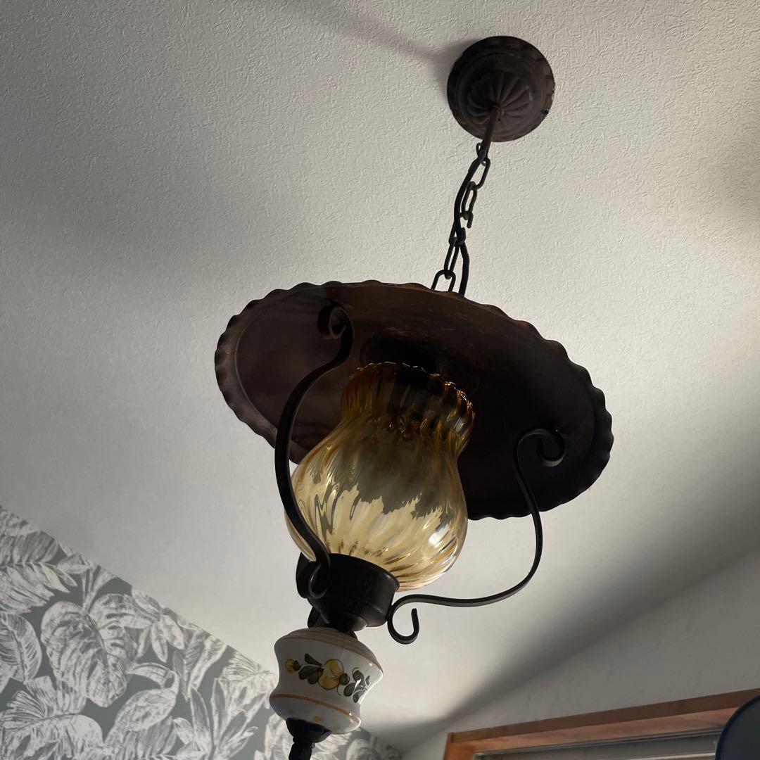 ヨーロッパ　クラシック ペンダントランプ　アイアン　ガラス 陶器　ランタン型
