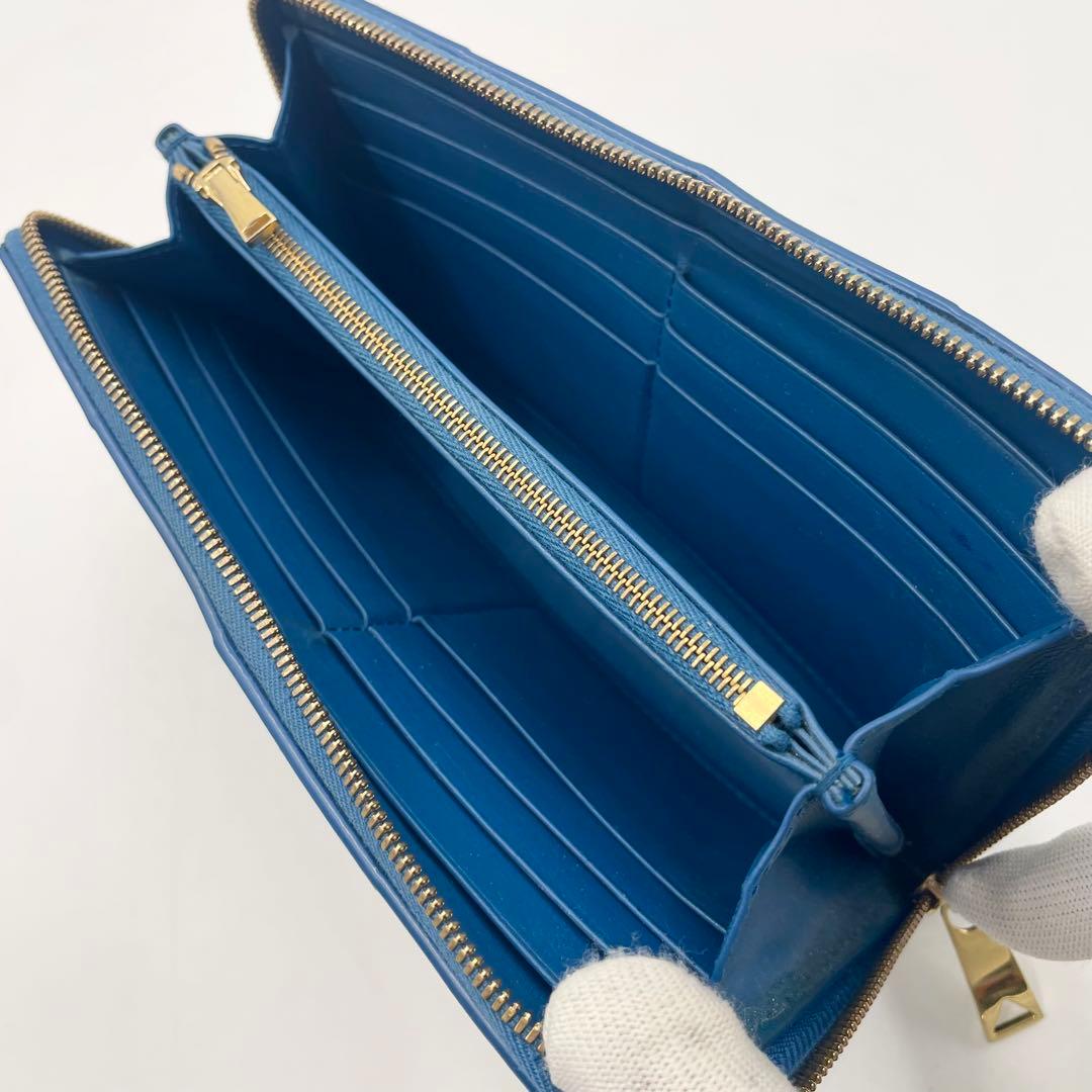 定価14.8万・極美品ボッテガ ヴェネタ カセット ラウンドジップ 長財布ブルー