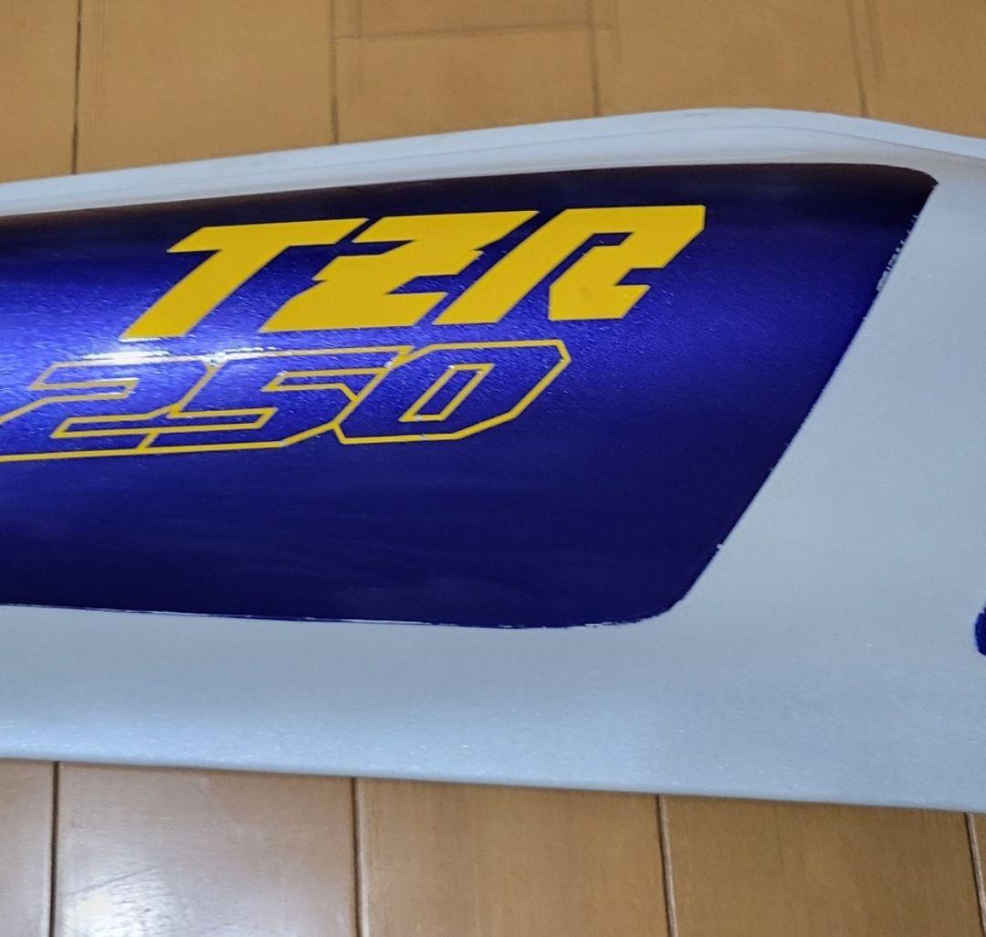ヤマハ TZR250 1KT テールカウル