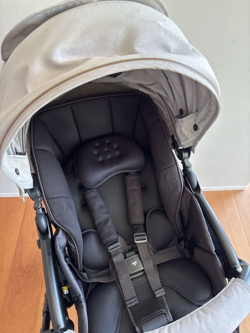 【美品】Apricaアップリカ ベビーカーラクーナビッテクッション２０２３年製