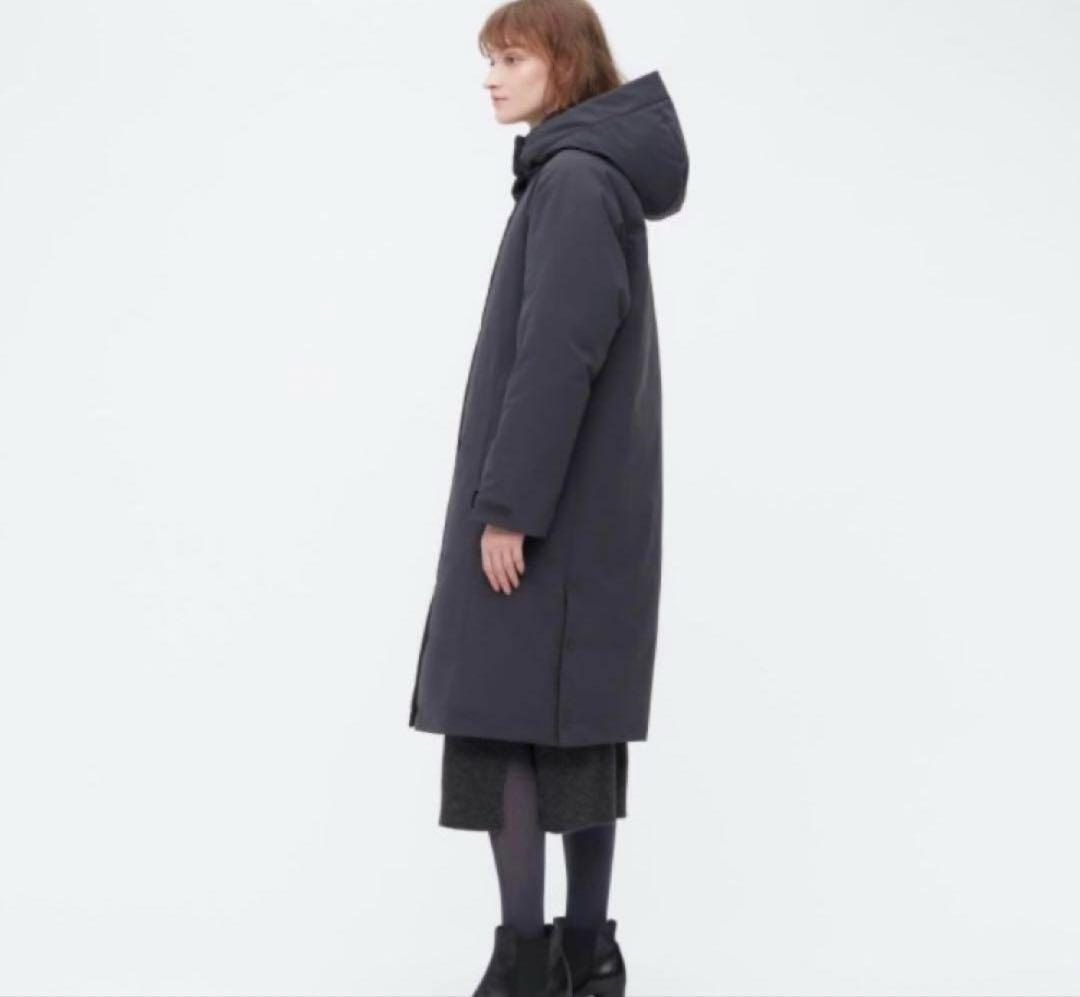 【未使用品】ユニクロ　ウルトラウォームハイブリッドダウンロングコート+ L 黒