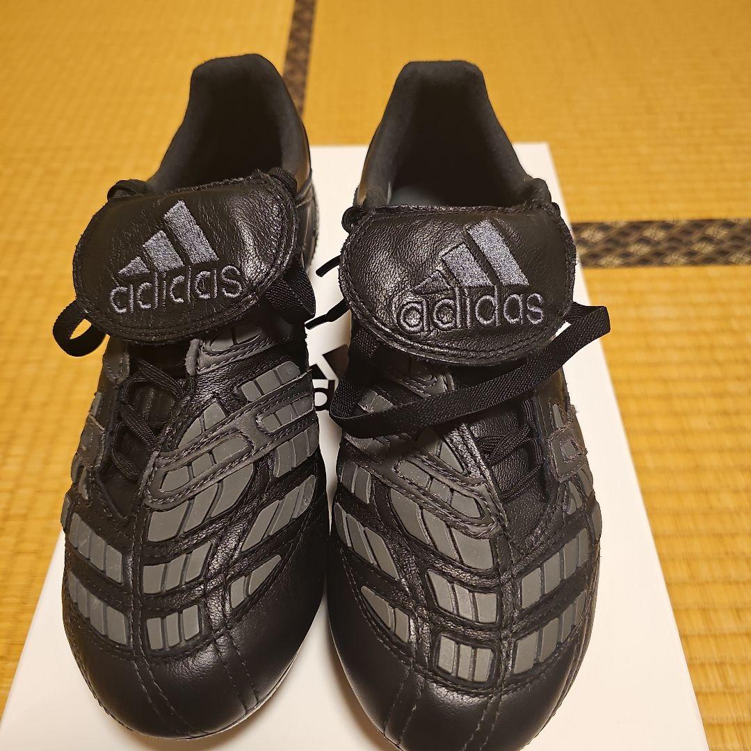 最終adidasプレデターアクセレレイターFG 入手困難　激レア廃盤品