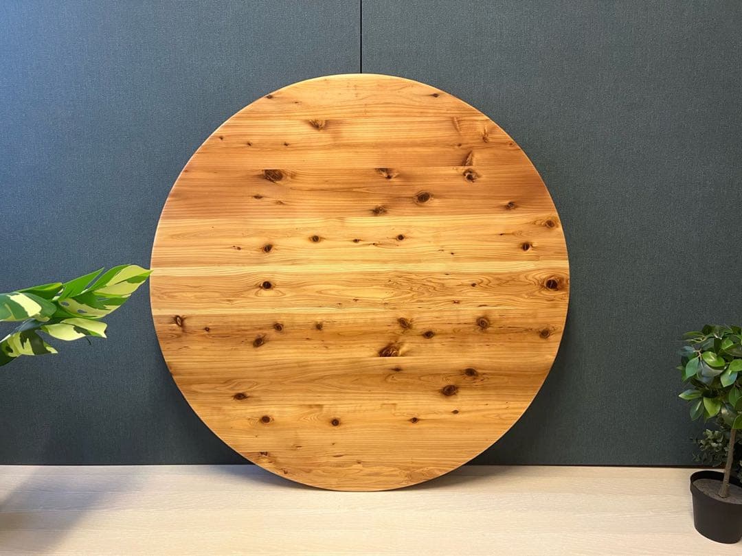 【送料無料】 テーブル 丸形 90cm 杉 Nt アイアン製ボルト連結脚