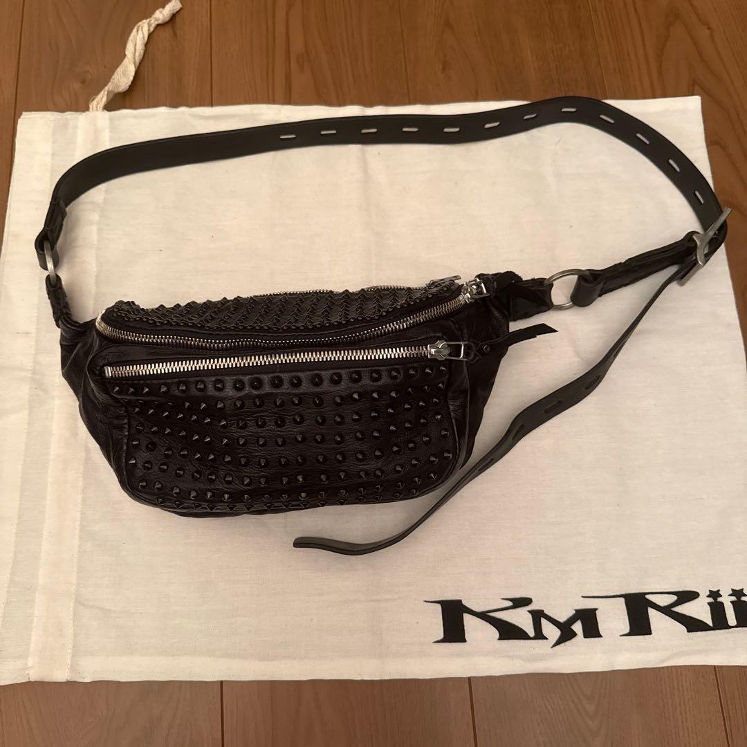 kmrii ボディバッグ レザー