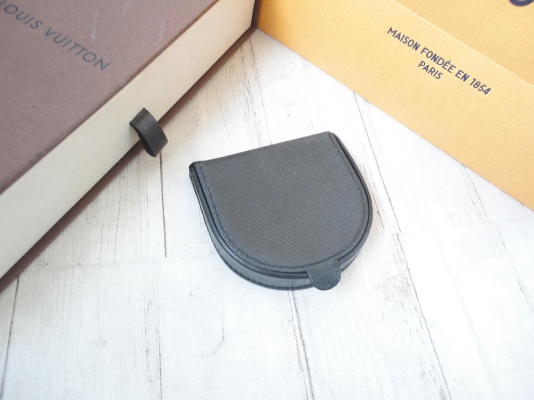 良品☆ヴィトン【タイガ】ケース【ポルトモネ・キュベット】オシャレ☆C19