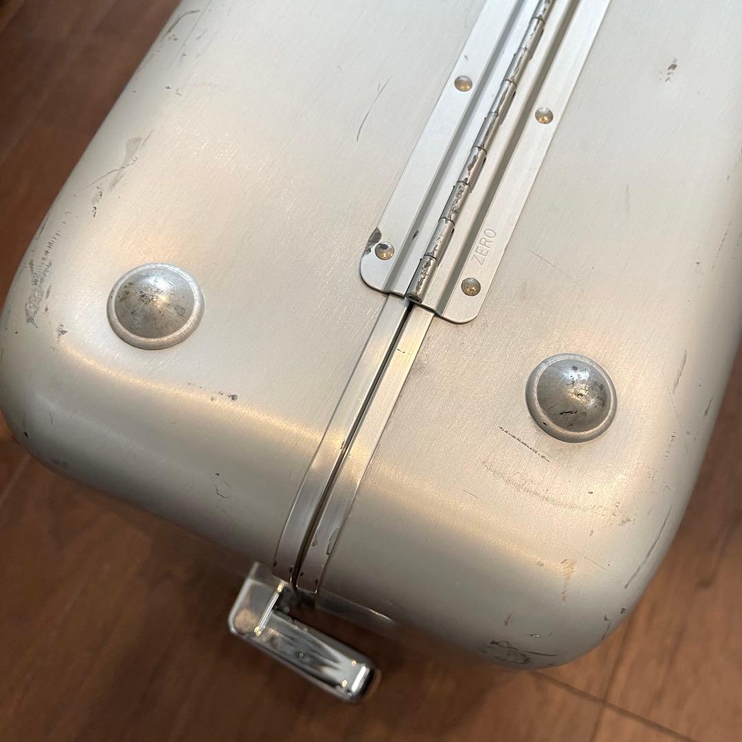 ゼロハリバートン アルミキャリーケース/アメリカNY購入ミドル2輪スライドレバー