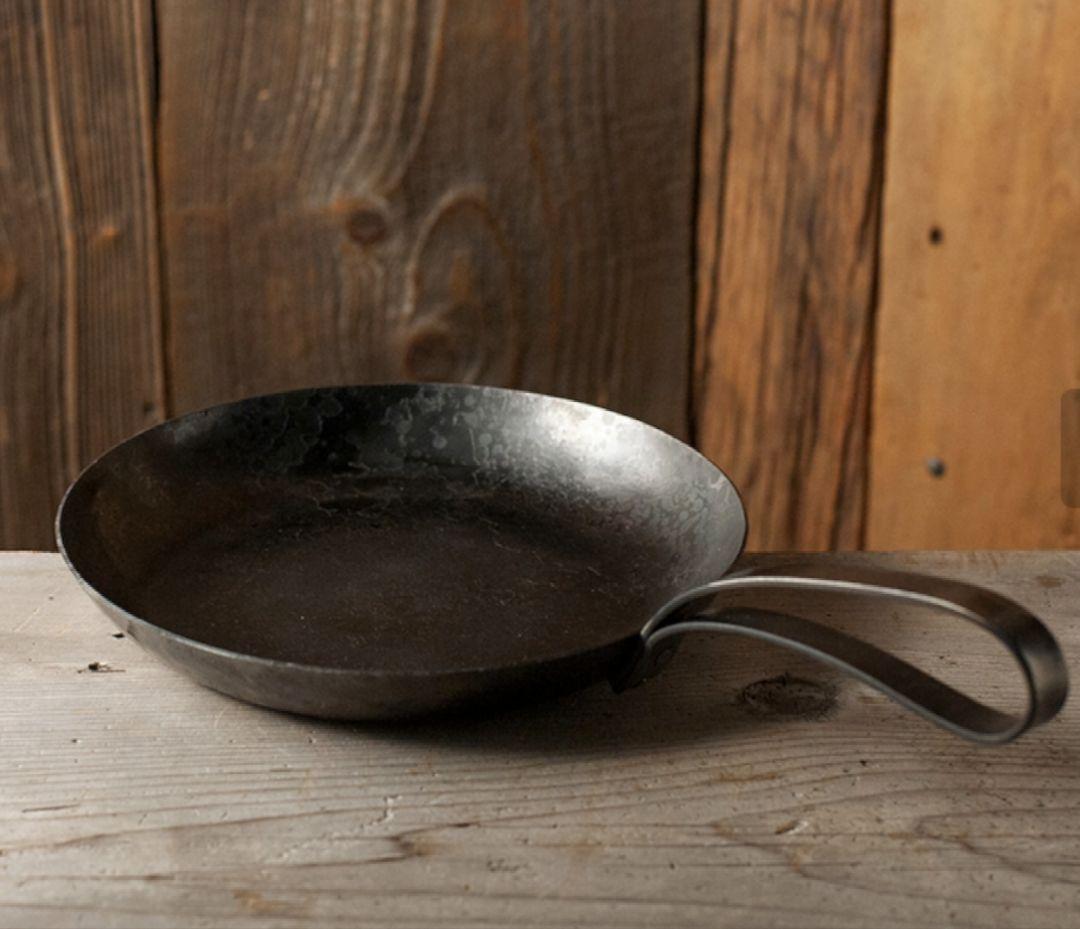 河原崎貴　鉄 フライパン 中 （IH非対応）