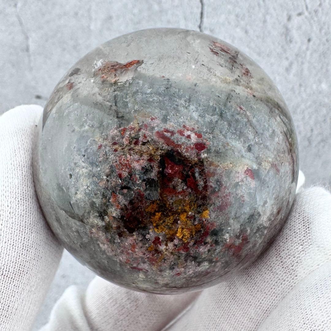 M-47天然ガーデンクォーツ 丸玉 地層模様 内包物が美しいスフィア 53mm