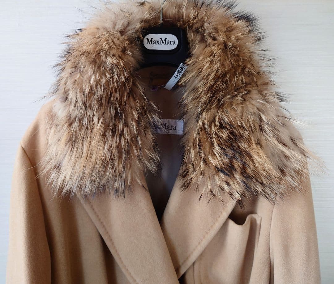 大幅値下 MaxMara ベージュ ロングコート アンゴラ　ラクーン襟巻おまけ