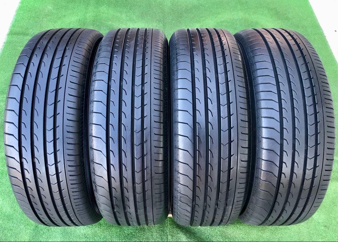 195/60 R16 YOKOHAMA BluEarth-RV03ラジアルタイヤ