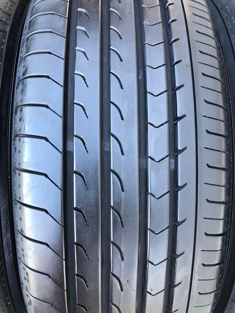 195/60 R16 YOKOHAMA BluEarth-RV03ラジアルタイヤ