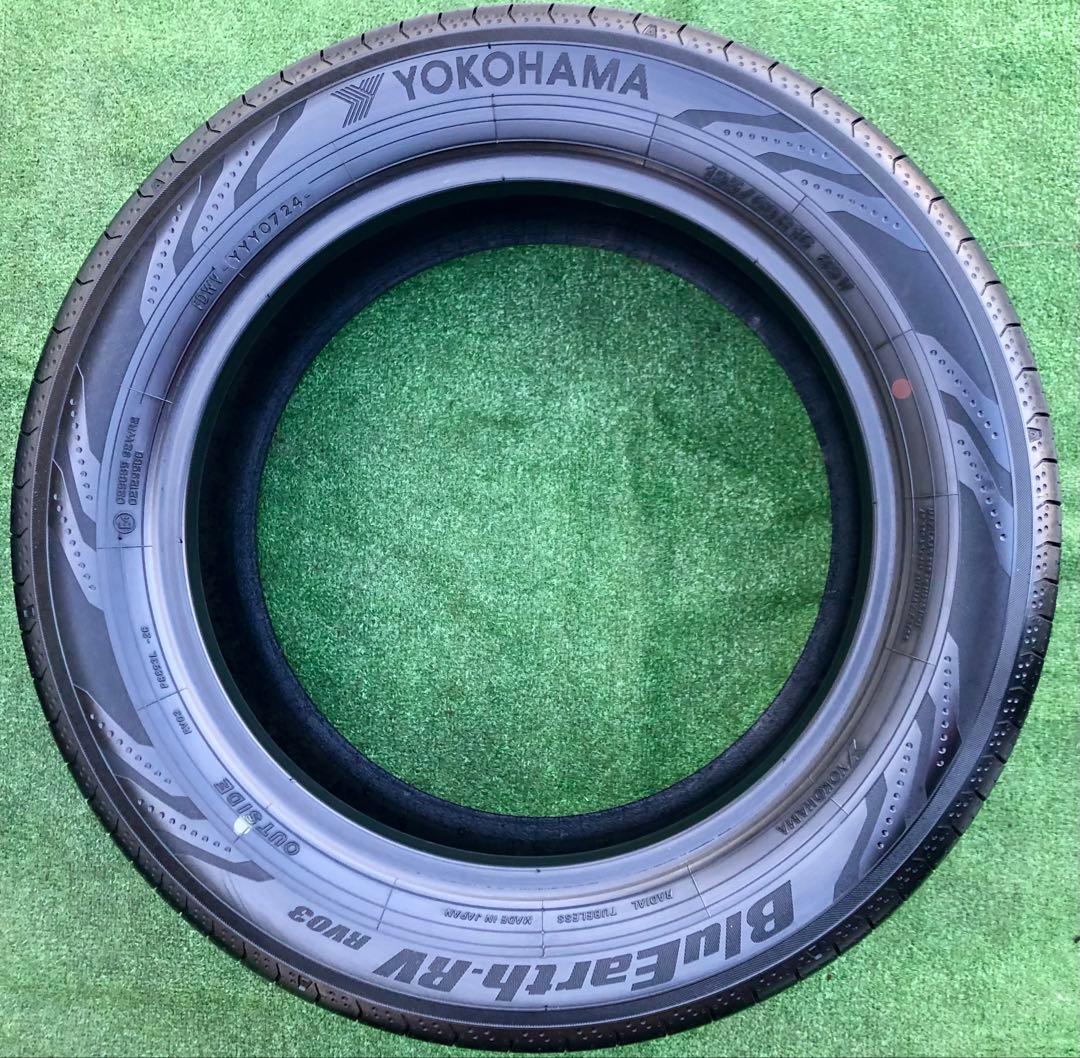 195/60 R16 YOKOHAMA BluEarth-RV03ラジアルタイヤ