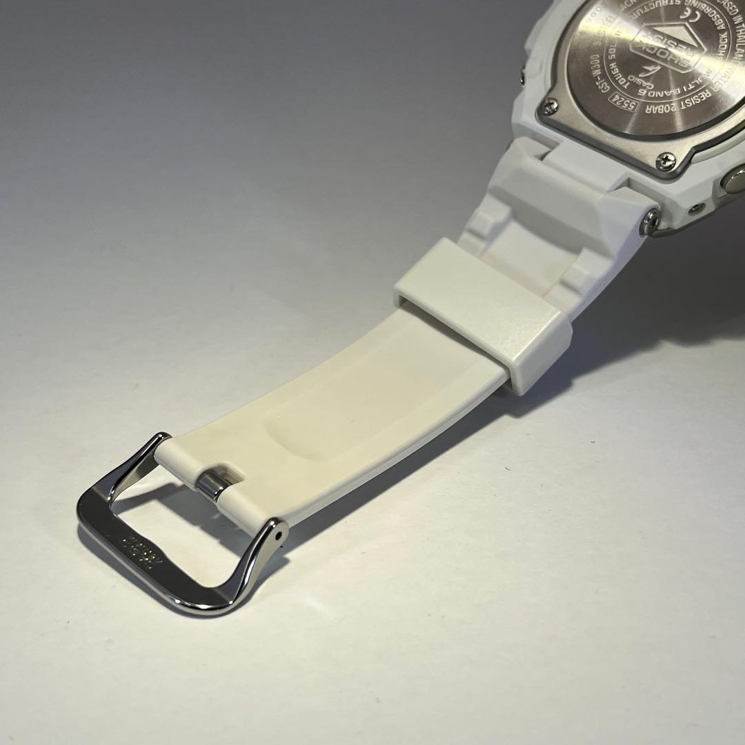 美品✨G-SHOCK GST-W300 電波ソーラー メンズ腕時計 ホワイト