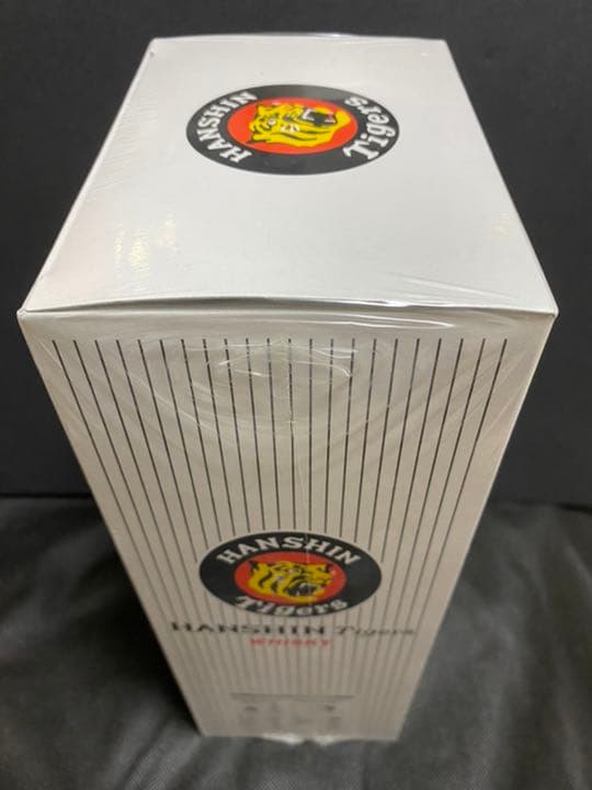 [未開封) 阪神タイガース ウイスキー2003年の戦士達 優勝記念 ポスター付き