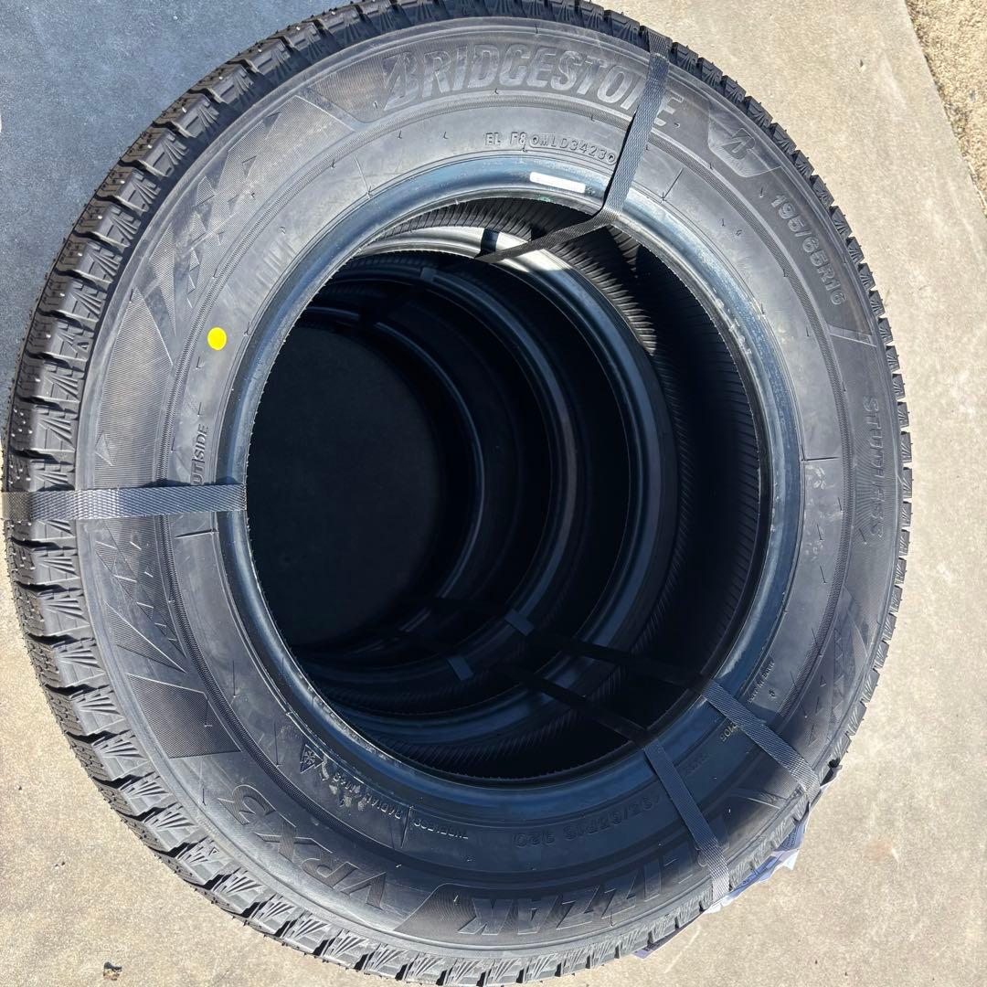新品 BRIDGESTONE BLIZZAK VRX3 195/65R16 4本