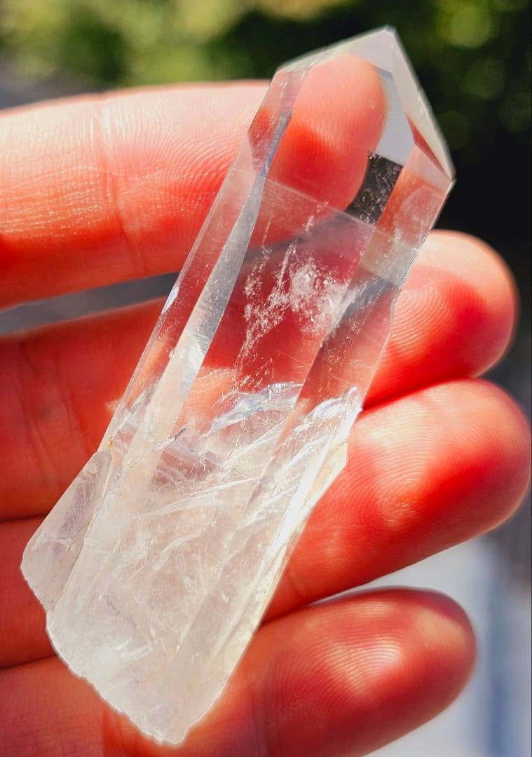 虹入り‼️ヒマラヤのレムリアン水晶 マカルー産