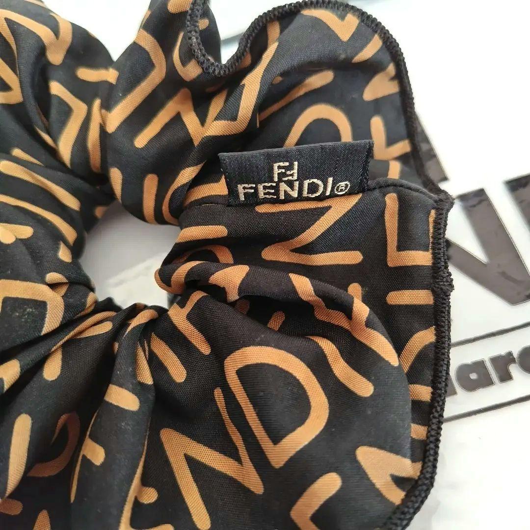 FENDI ロゴ入りべっ甲 バレッタ ブラウン ブラック シュシュ 袋付き 中古