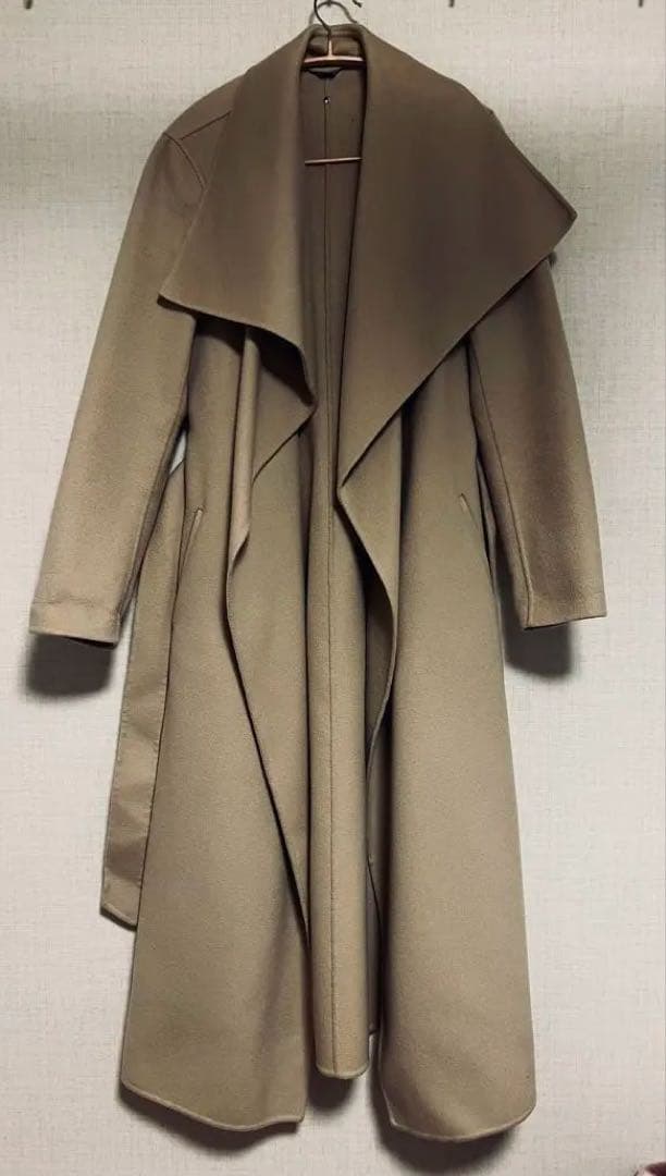 マッカージュ　ベージュコート