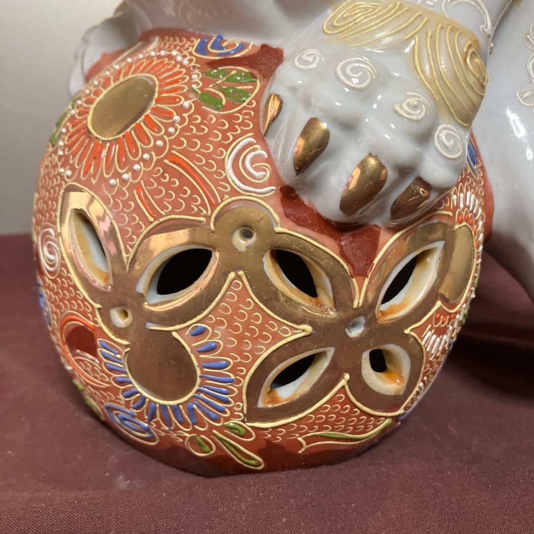 九谷焼　玉乗り獅子　③