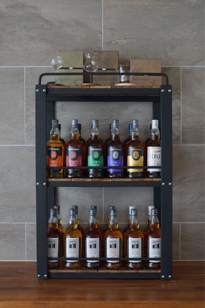 Sin 11　高さキャスター込み80センチ