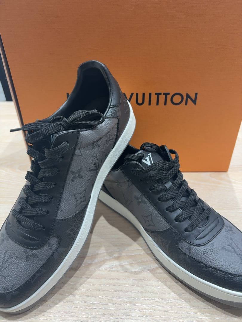 極美品 ルイヴィトン スニーカー リヴォリライン モノグラム エクリプス 8
