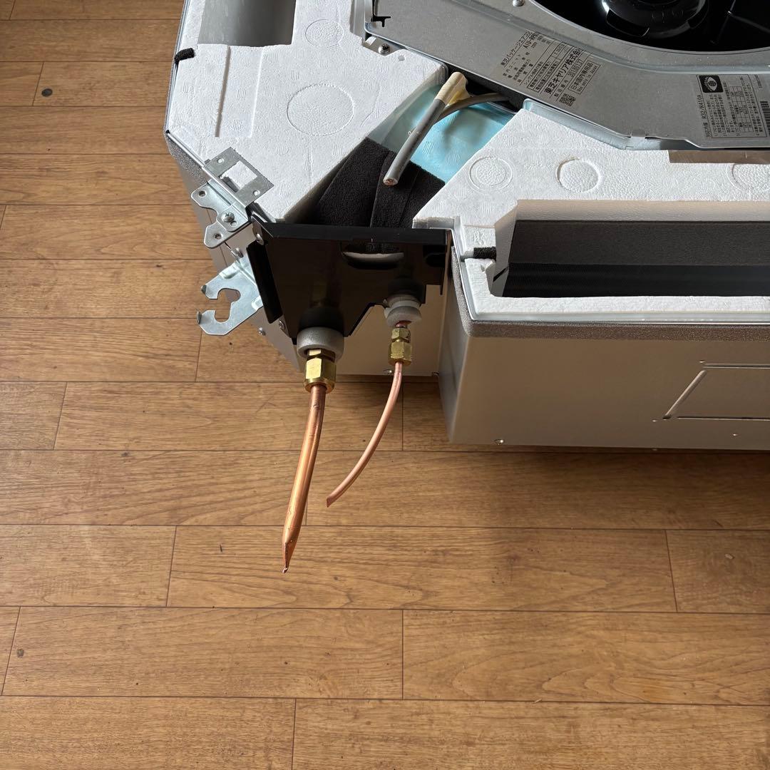 2023年製　東芝　業務用エアコン　天カセエアコン　2.5馬力　三相200V