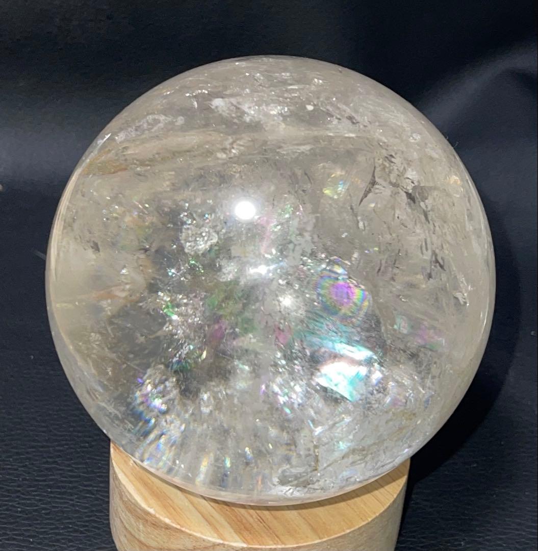 水晶　スフィア　虹入り　約8.3センチ　台座なし