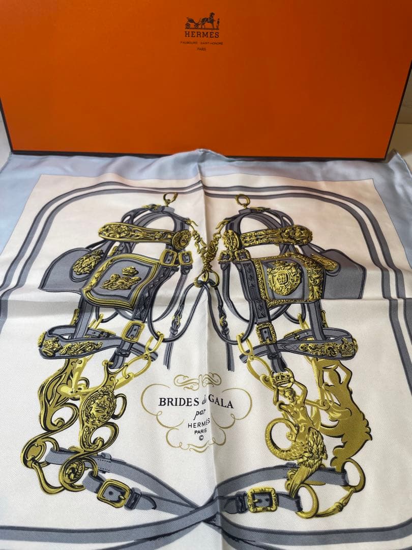 【極美品】HERMESカレBRIDESde GALA シルクスカーフ 水色