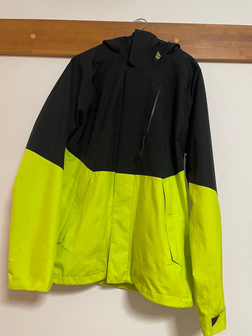 VOLCOM ゴアテックス スノーボードウェア レディース 上下セット