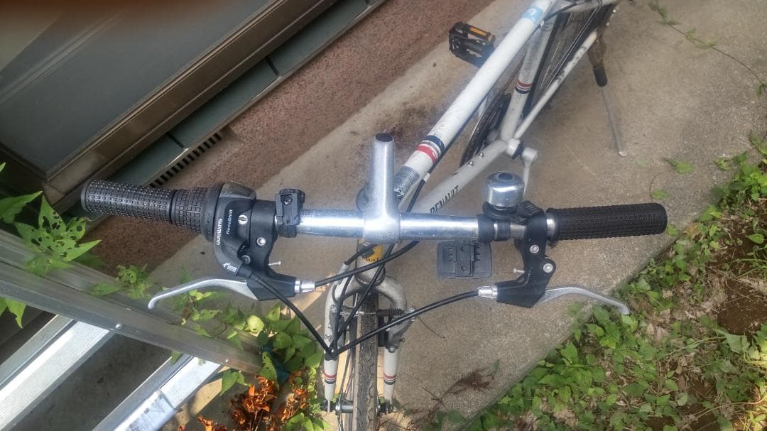 中古）RENAULT クロスバイク ホワイト 変速　ノーマル