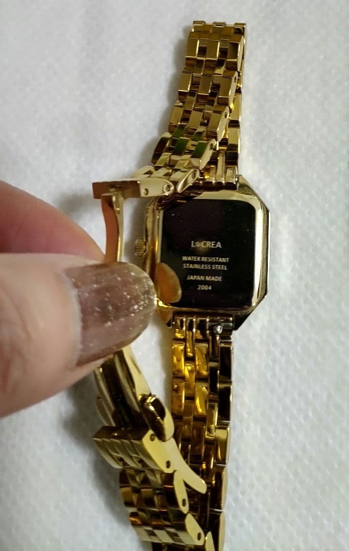 maru 様ご予約　ルクレア カレ ゴールド ソーラー腕時計
