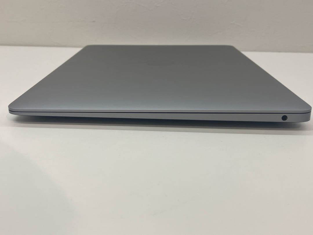 【美品】MacBook Air (M1,2020) 充放電24回バッテリー99%