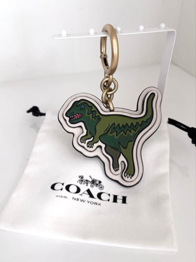 【coach】レキシー バッグ チャーム・シグネチャー キャンバス