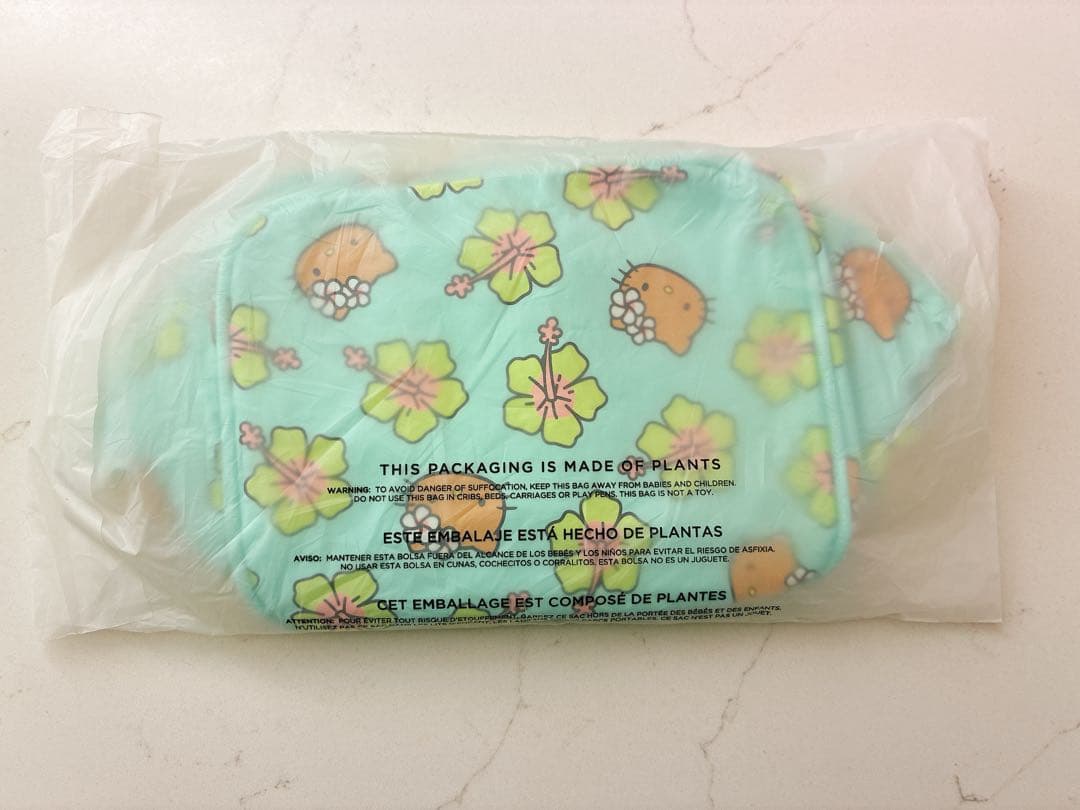 【ハワイDFS限定】アロハコレクション × ハローキティ（バニティポーチ）