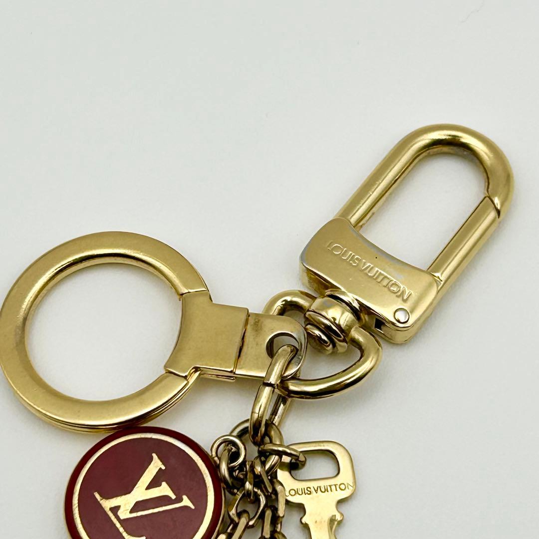 ルイヴィトン ポルトクレ パンピーユ キーホルダー バッグチャーム M91928