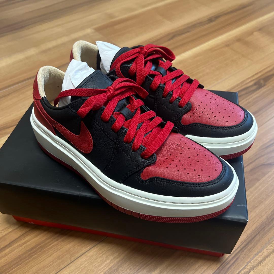 NIKE スニーカー