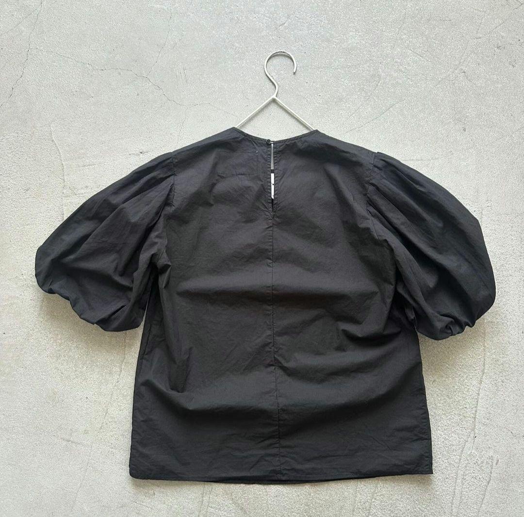 ガーメントダイバルーンスリーブブラウス