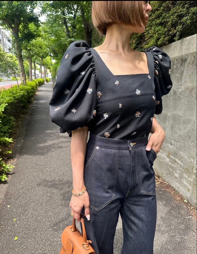 cygne 袖バルーン刺繍ブラウス Aman サイズ1