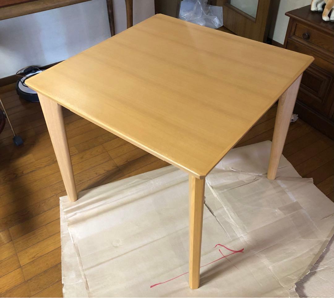 ニトリ製引出し付きダイニングテーブル(80cm角)